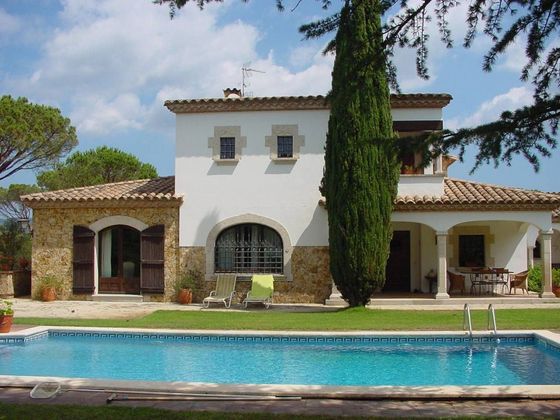 Foto 1 de Casa en venda a Golf Costa Brava - Bufaganyes de 5 habitacions amb terrassa i jardí