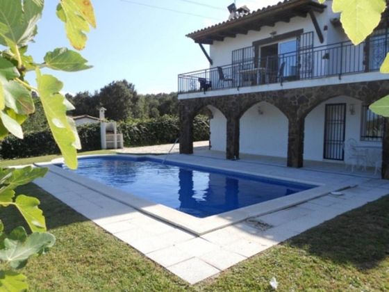 Foto 1 de Casa en lloguer a calle Xiprers de 3 habitacions amb terrassa i piscina