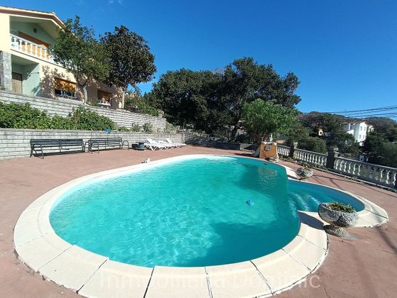 Foto 1 de Xalet en venda a calle Selva Mas Altaba de 5 habitacions amb terrassa i piscina