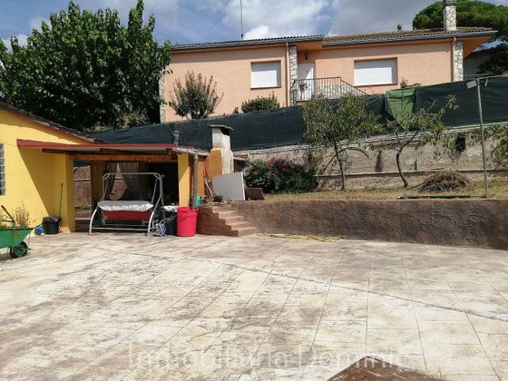 Foto 2 de Chalet en venta en calle Pinsa de 3 habitaciones con jardín y aire acondicionado