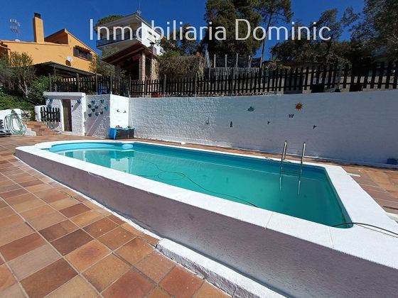 Foto 2 de Xalet en venda a calle Maladeta de 5 habitacions amb terrassa i piscina