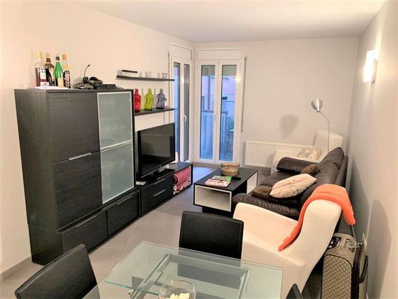 Foto 1 de Piso en alquiler en Escaldes, les de 2 habitaciones con terraza y muebles