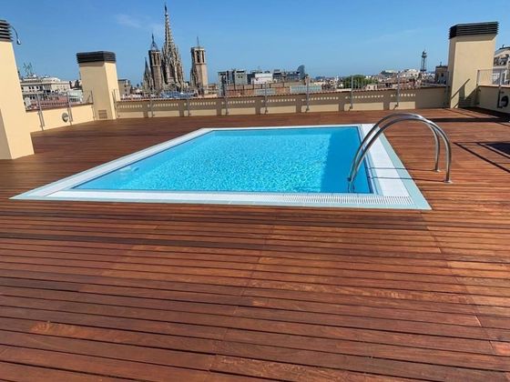 Foto 1 de Pis en venda a El Gòtic de 2 habitacions amb terrassa i piscina