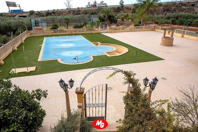 Foto 2 de Xalet en venda a Viator de 9 habitacions amb terrassa i piscina