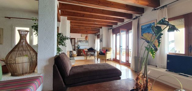 Foto 2 de Pis en venda a L'Aragai - Prat de Vilanova de 5 habitacions amb terrassa i garatge