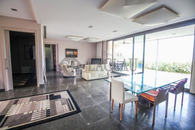 Foto 1 de Xalet en venda a Urbanitzacions del sud de 5 habitacions amb terrassa i piscina