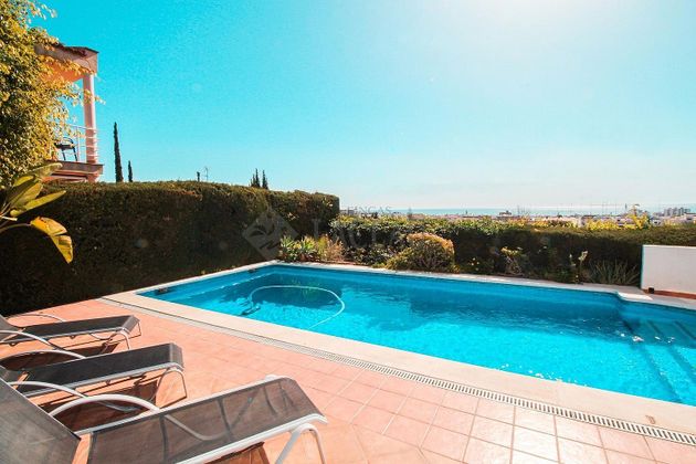 Foto 2 de Chalet en venta en Vallpineda - Santa Bàrbara de 6 habitaciones con terraza y piscina