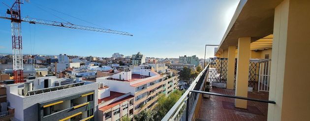 Foto 1 de Venta de ático en Plaça de Toros de 4 habitaciones con terraza y balcón
