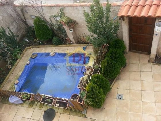 Foto 1 de Casa adosada en venta en Negrilla de Palencia de 4 habitaciones con piscina y jardín
