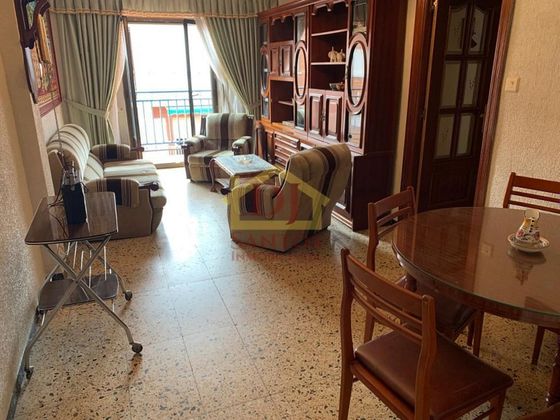 Foto 1 de Pis en venda a Garrido Norte - Chinchibarra de 4 habitacions amb balcó i calefacció