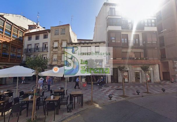 Foto 2 de Pis en venda a calle Bilbao de 3 habitacions amb balcó