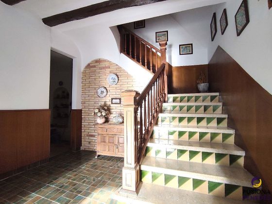 Foto 2 de Casa en venta en Sant Cugat Sesgarrigues de 7 habitaciones con balcón y calefacción
