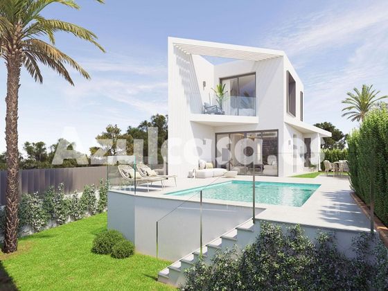 Foto 1 de Venta de chalet en San Juan de Alicante/Sant Joan d´Alacant de 3 habitaciones con terraza y piscina