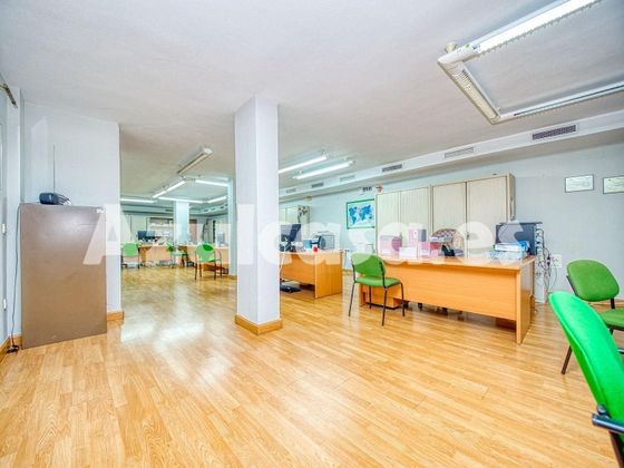 Foto 2 de Oficina en venda a Centro - Alicante de 300 m²