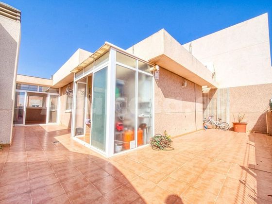 Foto 1 de Ático en venta en Garbinet de 3 habitaciones con terraza y piscina