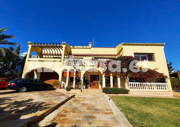 Foto 2 de Xalet en venda a Pueblo Español-Coveta Fumá de 6 habitacions amb terrassa i piscina