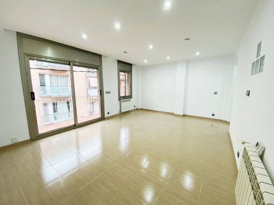 Foto 2 de Pis en venda a Centre - Mataró de 3 habitacions amb balcó i calefacció