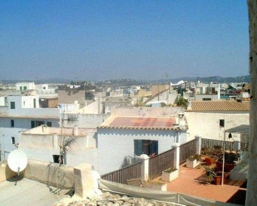 Foto 1 de Pis en venda a Dalt de la Vila - La Marina de 5 habitacions amb terrassa
