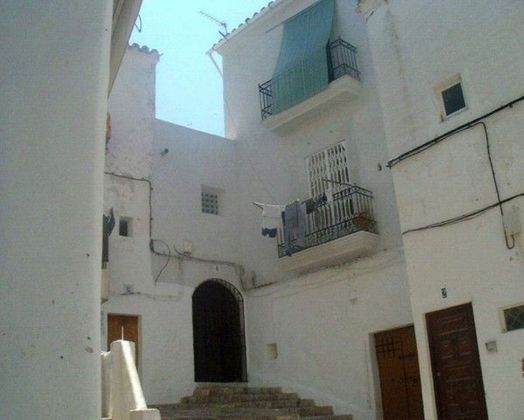 Foto 2 de Pis en venda a Dalt de la Vila - La Marina de 5 habitacions amb terrassa