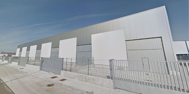 Foto 1 de Venta de local en Dueñas de 460 m²