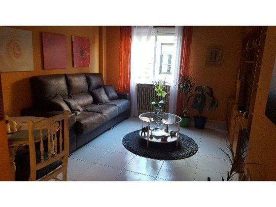 Foto 2 de Dúplex en venda a Centro - Palencia de 4 habitacions amb terrassa i calefacció