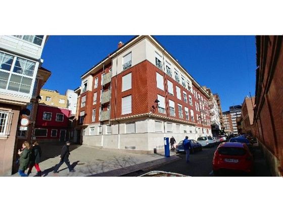 Foto 1 de Dúplex en venda a Centro - Palencia de 4 habitacions amb garatge i ascensor