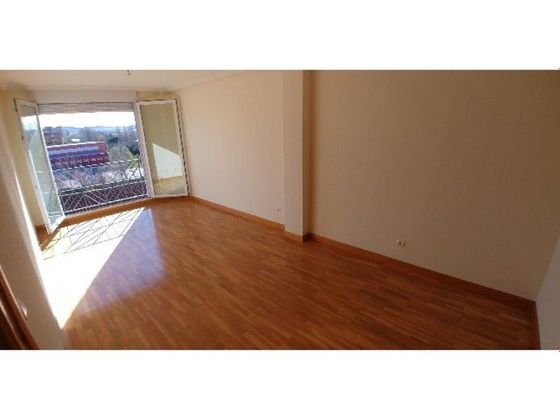 Foto 2 de Dúplex en venda a Centro - Palencia de 4 habitacions amb garatge i ascensor