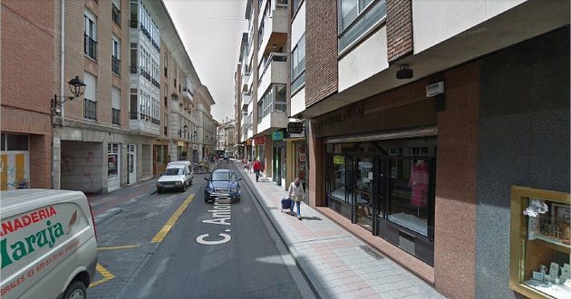 Foto 1 de Local en venda a Centro - Palencia de 150 m²