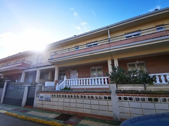Foto 1 de Casa en venda a Venta de Baños de 4 habitacions amb terrassa i garatge
