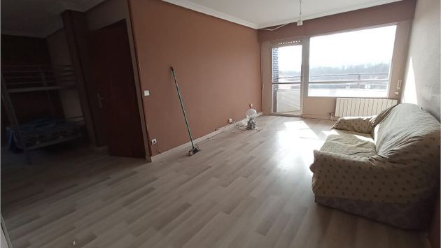Foto 2 de Venta de piso en Magaz de Pisuerga de 2 habitaciones y 95 m²
