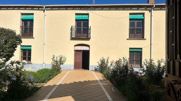 Foto 1 de Xalet en venda a calle Mayor de 7 habitacions amb terrassa i garatge