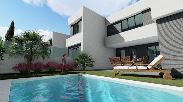 Foto 1 de Casa adossada en venda a calle Prado de la Lana de 4 habitacions amb terrassa i garatge