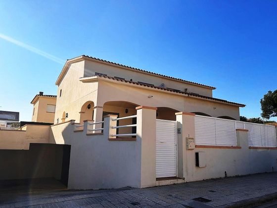 Foto 1 de Chalet en venta en calle Menorca de 4 habitaciones con aire acondicionado y calefacción