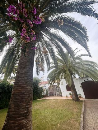 Foto 2 de Casa adossada en venda a Ardiaca - La Llosa de 2 habitacions amb terrassa i jardí