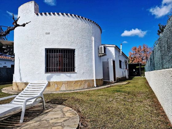 Foto 1 de Xalet en venda a Ardiaca - La Llosa de 2 habitacions amb terrassa i jardí