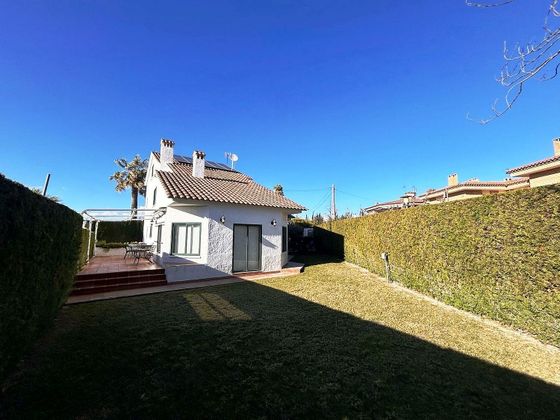 Foto 1 de Venta de chalet en Vilafortuny - Cap de Sant Pere de 5 habitaciones con terraza y piscina