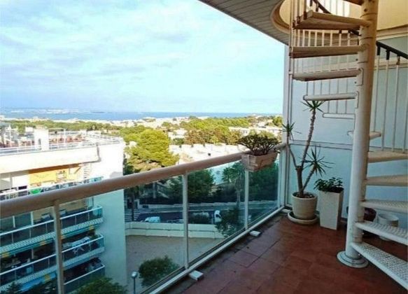 Foto 1 de Piso en venta en Cap Salou de 2 habitaciones con terraza y piscina