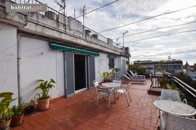Foto 2 de Ático en venta en Els Molins - La Devesa - El Poble-sec de 3 habitaciones con terraza y aire acondicionado