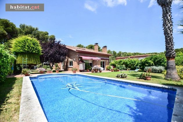 Foto 1 de Xalet en venda a L'Aragai - Prat de Vilanova de 7 habitacions amb terrassa i piscina