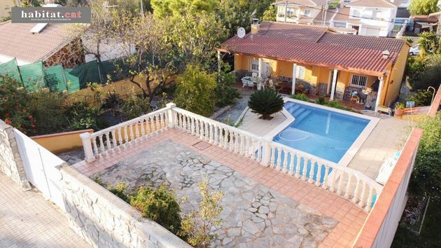 Foto 1 de Xalet en venda a Urbanitzacions del sud de 3 habitacions amb terrassa i piscina
