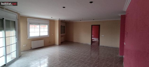 Foto 2 de Venta de piso en Santa Maria-Eixample-Sud Sumella de 2 habitaciones con balcón
