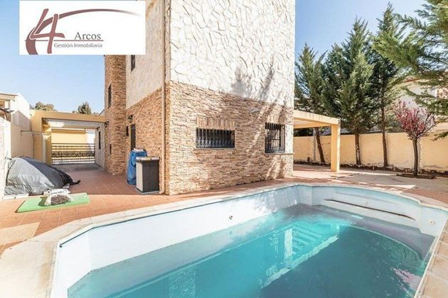 Foto 2 de Xalet en venda a Dúrcal de 3 habitacions amb piscina i garatge