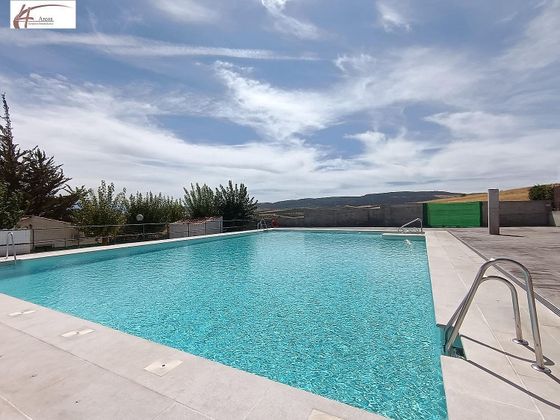 Foto 2 de Chalet en venta en Ventas de Huelma de 3 habitaciones con terraza y piscina