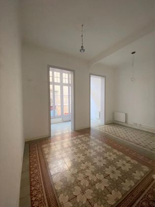 Foto 1 de Venta de piso en Vila de Gràcia de 3 habitaciones con calefacción y ascensor