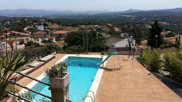 Foto 1 de Xalet en venda a Niàgara Parc - Ágora Parc - Roca Rossa de 5 habitacions amb terrassa i piscina