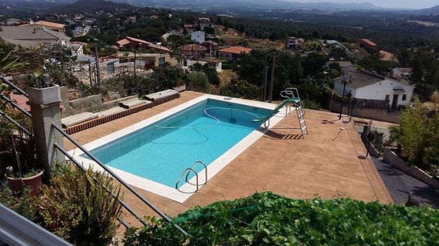 Foto 2 de Xalet en venda a Niàgara Parc - Ágora Parc - Roca Rossa de 5 habitacions amb terrassa i piscina