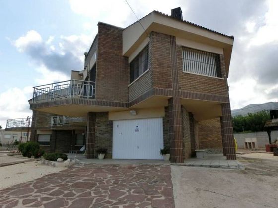 Foto 2 de Xalet en venda a Montsià de Mar de 6 habitacions amb terrassa i piscina