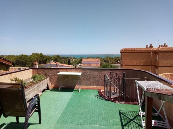 Foto 1 de Venta de ático en Montsià de Mar de 3 habitaciones con terraza y piscina
