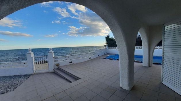 Foto 2 de Venta de chalet en Montsià de Mar de 3 habitaciones con terraza y piscina