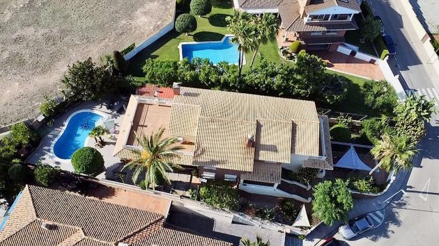 Foto 2 de Xalet en venda a calle Terral de Dalt de 5 habitacions amb terrassa i piscina